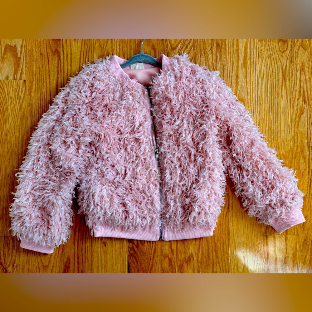 Pink shag girls jacket size 5. Worn once! So fun and warm!